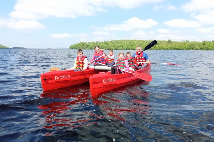 a small boat in a body of water